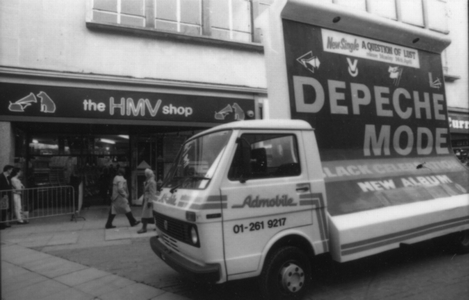HMV Shop 1986-xx-xx- UK.jpg