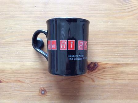 05 - The Singles 81-85 & 86-98 U.K. Promo Mug (1).JPG