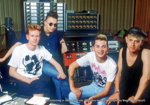 Depeche Mode in Studio 20X30 cm.jpg