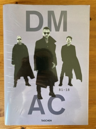 DM-AC 81-18 TASCHEN (1).jpg