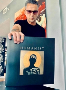 DG Humanist vinyle.jpg